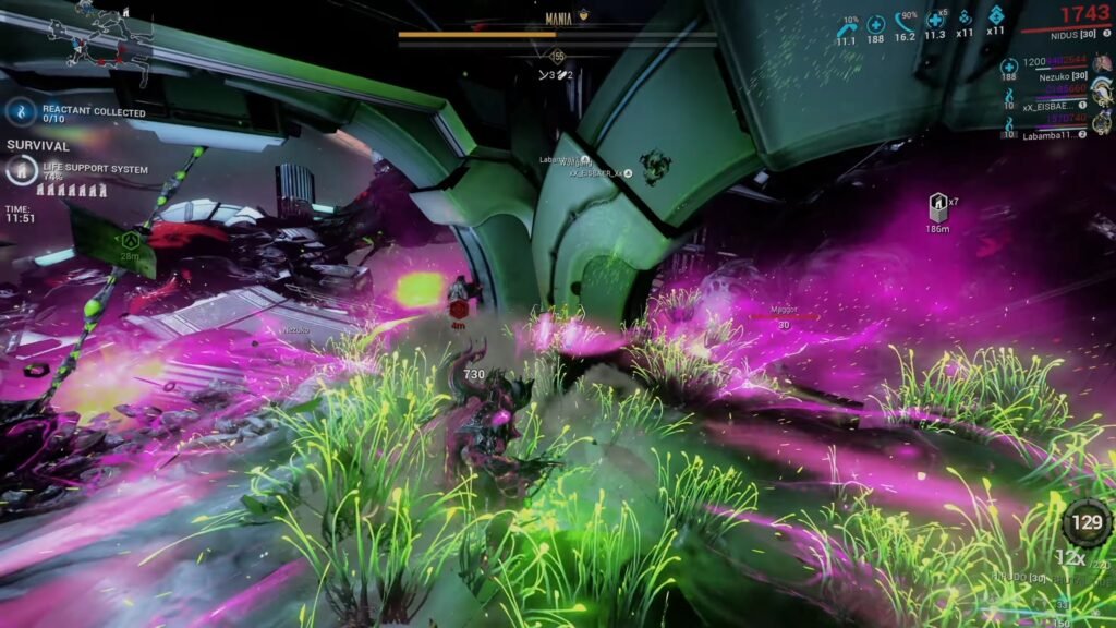 Screenshot showing Nidus engaged in combat against Mania in Warframe.